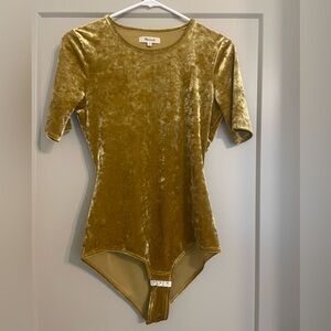 Madewell crushed velvet bodysuit size S
